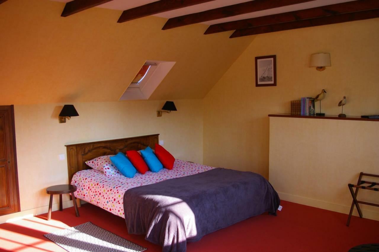 Trégunc Domaine Les Grandes Roches Bed & Breakfast エクステリア 写真