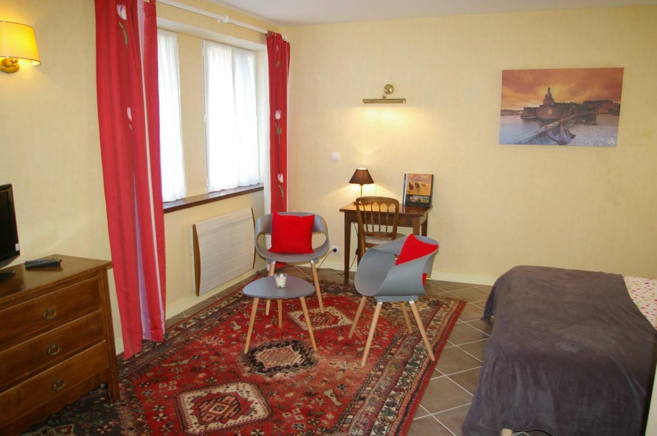 Trégunc Domaine Les Grandes Roches Bed & Breakfast エクステリア 写真