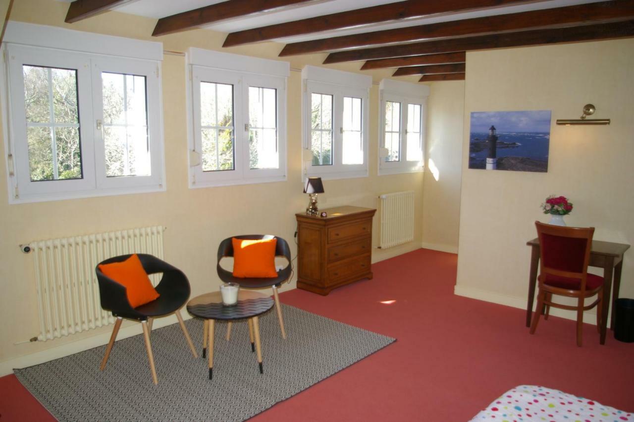 Trégunc Domaine Les Grandes Roches Bed & Breakfast エクステリア 写真