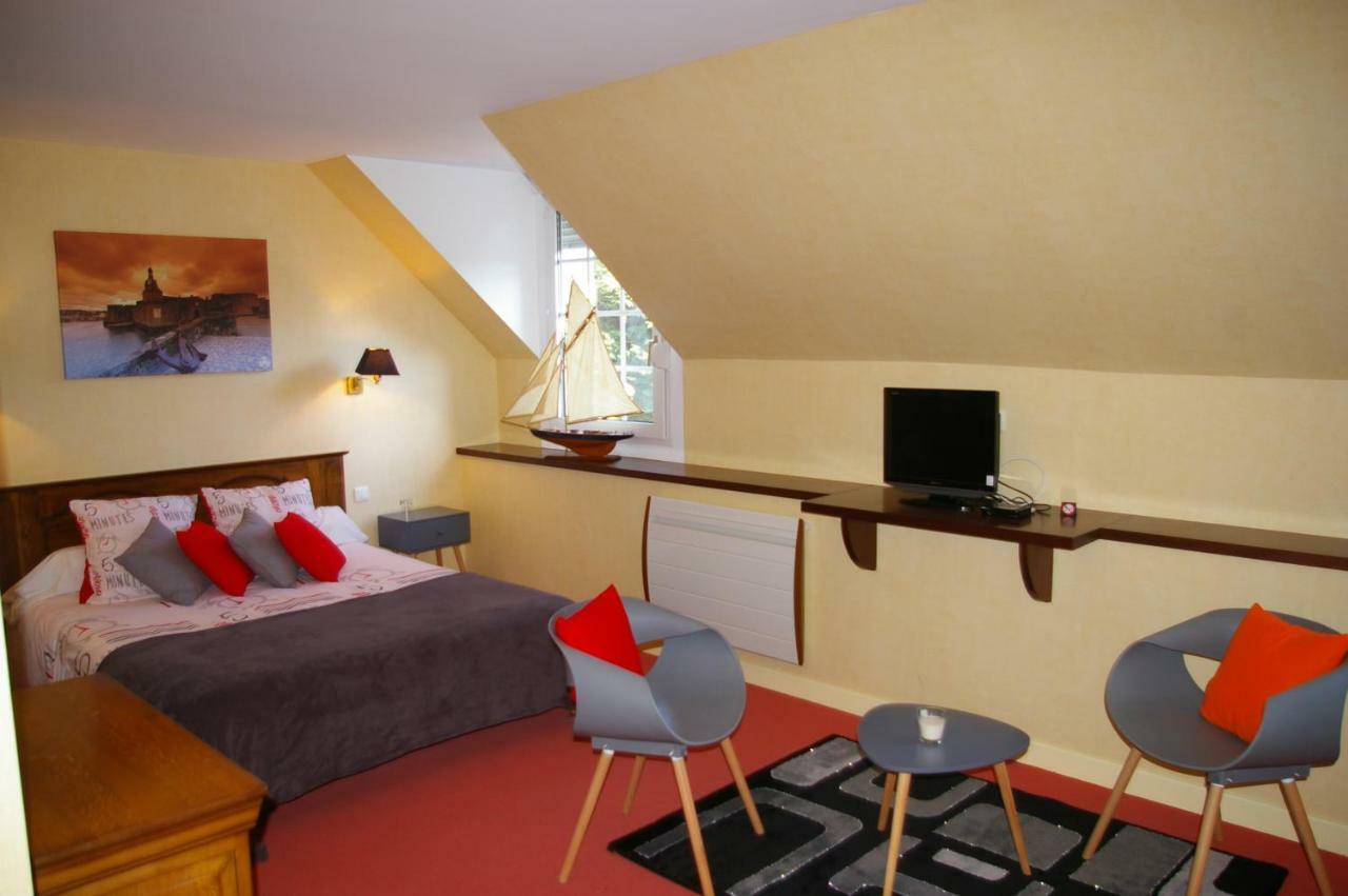 Trégunc Domaine Les Grandes Roches Bed & Breakfast エクステリア 写真