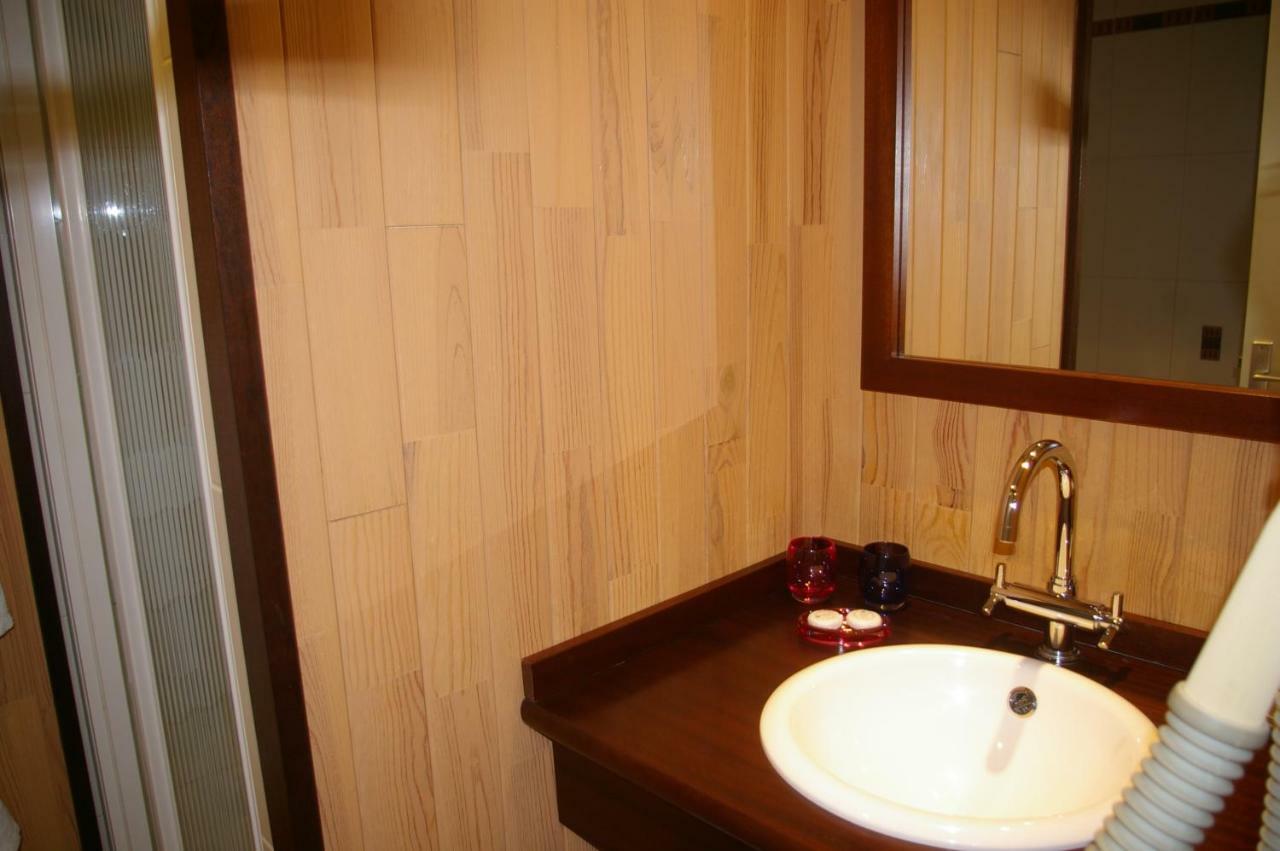 Trégunc Domaine Les Grandes Roches Bed & Breakfast エクステリア 写真