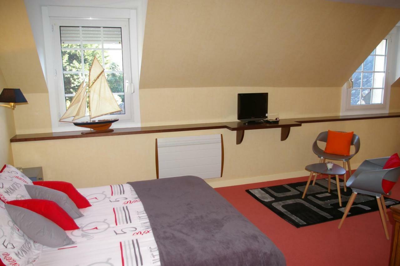 Trégunc Domaine Les Grandes Roches Bed & Breakfast エクステリア 写真