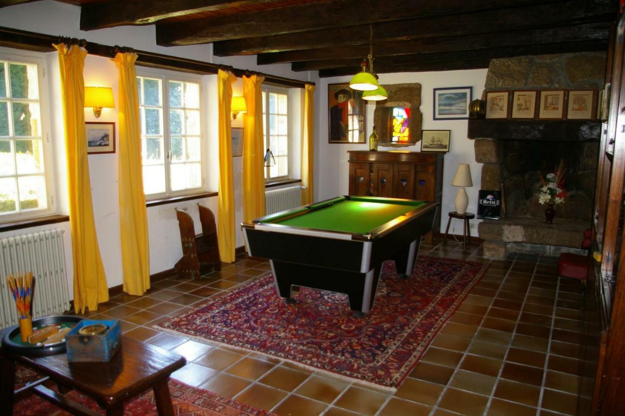 Trégunc Domaine Les Grandes Roches Bed & Breakfast エクステリア 写真