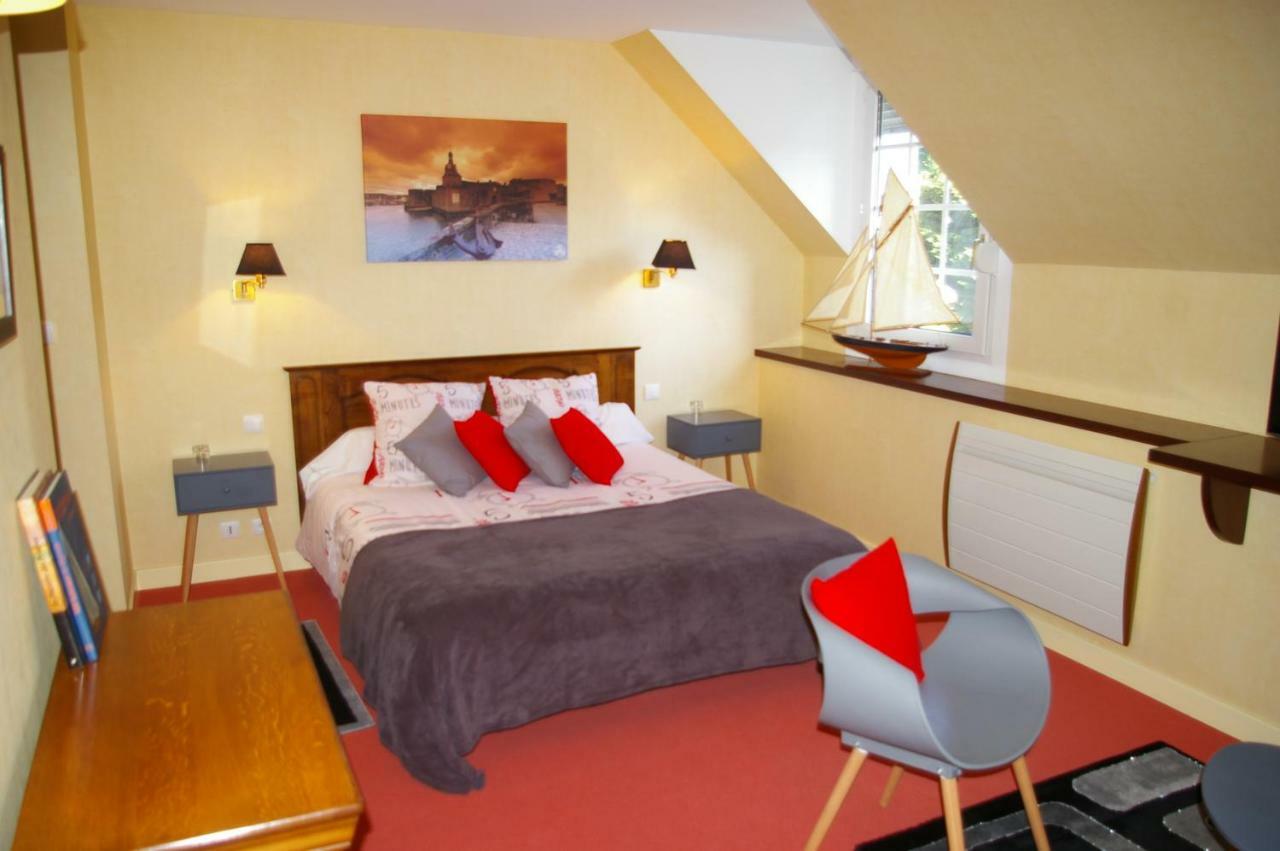 Trégunc Domaine Les Grandes Roches Bed & Breakfast エクステリア 写真