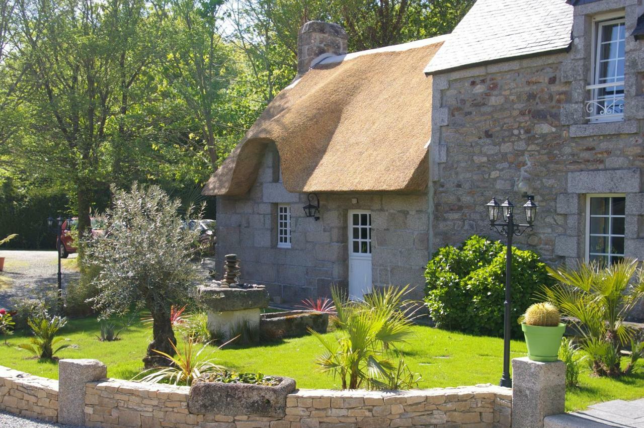 Trégunc Domaine Les Grandes Roches Bed & Breakfast エクステリア 写真