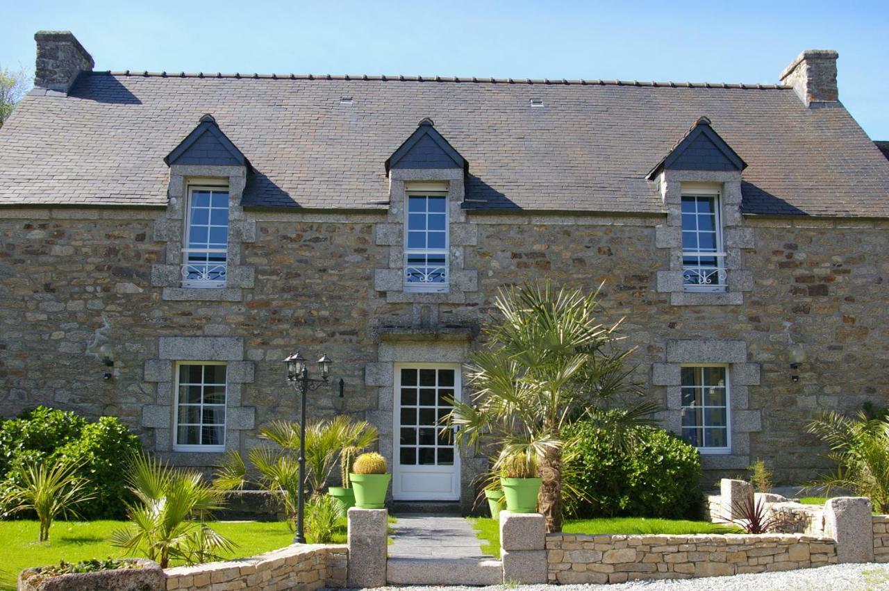 Trégunc Domaine Les Grandes Roches Bed & Breakfast エクステリア 写真