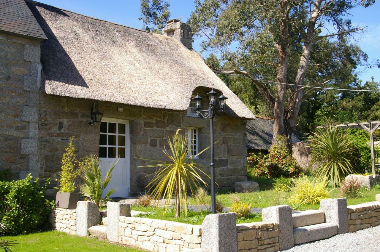 Trégunc Domaine Les Grandes Roches Bed & Breakfast エクステリア 写真