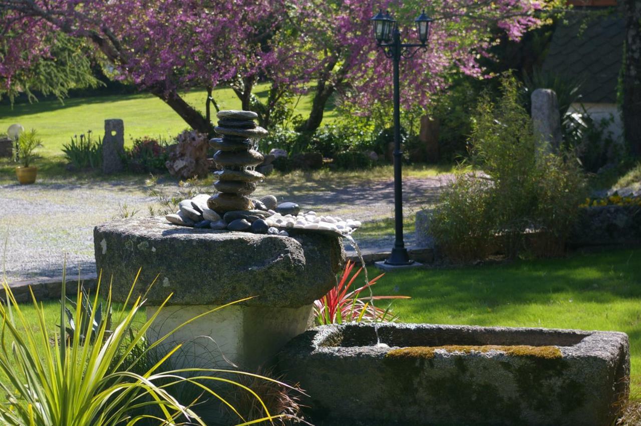 Trégunc Domaine Les Grandes Roches Bed & Breakfast エクステリア 写真
