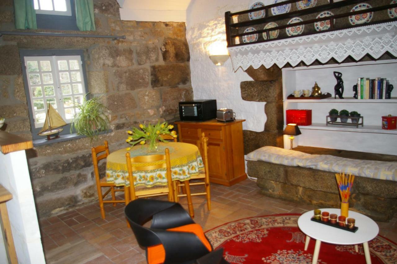 Trégunc Domaine Les Grandes Roches Bed & Breakfast エクステリア 写真