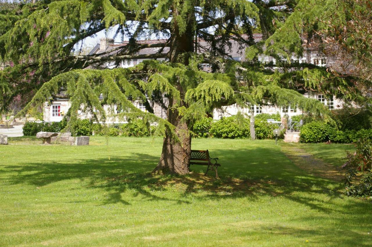 Trégunc Domaine Les Grandes Roches Bed & Breakfast エクステリア 写真